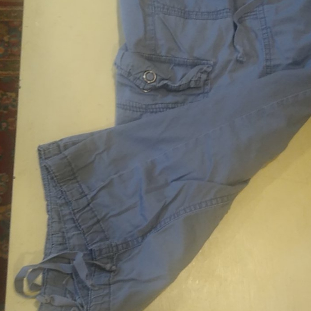 Grey Cargo Crops